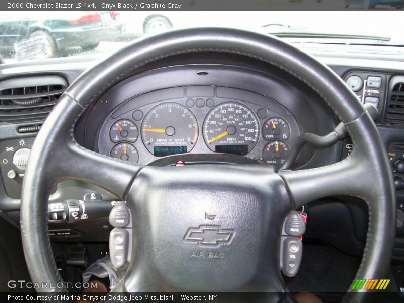 Onyx Black / Graphite Gray 2000 Chevrolet Blazer LS 4x4