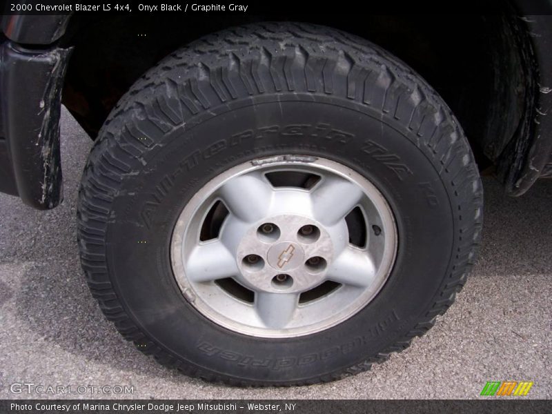 Onyx Black / Graphite Gray 2000 Chevrolet Blazer LS 4x4