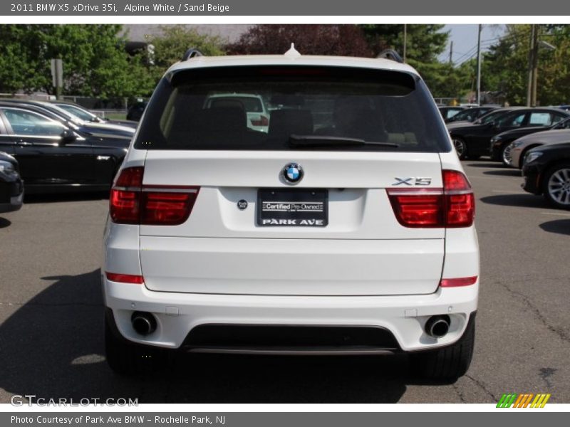 Alpine White / Sand Beige 2011 BMW X5 xDrive 35i