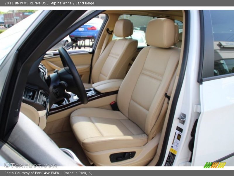 Alpine White / Sand Beige 2011 BMW X5 xDrive 35i