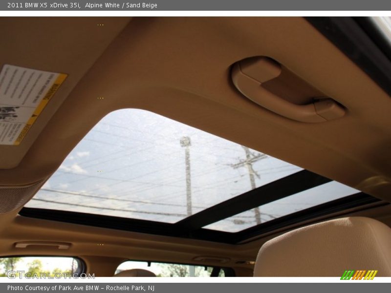 Alpine White / Sand Beige 2011 BMW X5 xDrive 35i