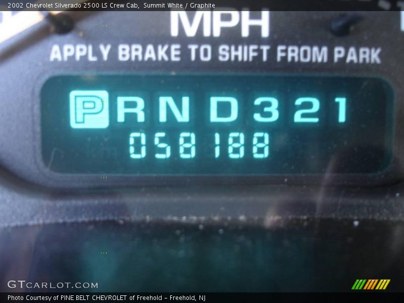 Summit White / Graphite 2002 Chevrolet Silverado 2500 LS Crew Cab