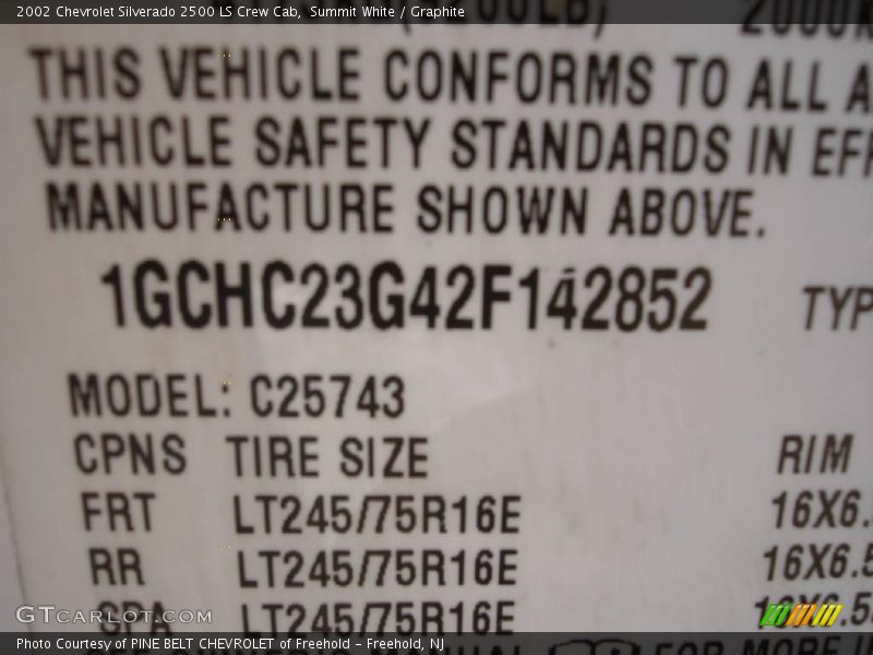 Summit White / Graphite 2002 Chevrolet Silverado 2500 LS Crew Cab