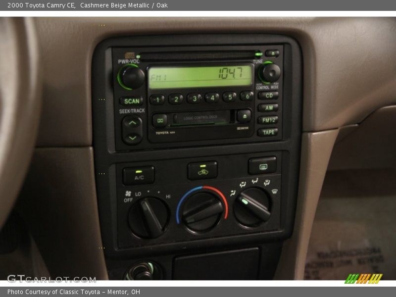 Cashmere Beige Metallic / Oak 2000 Toyota Camry CE
