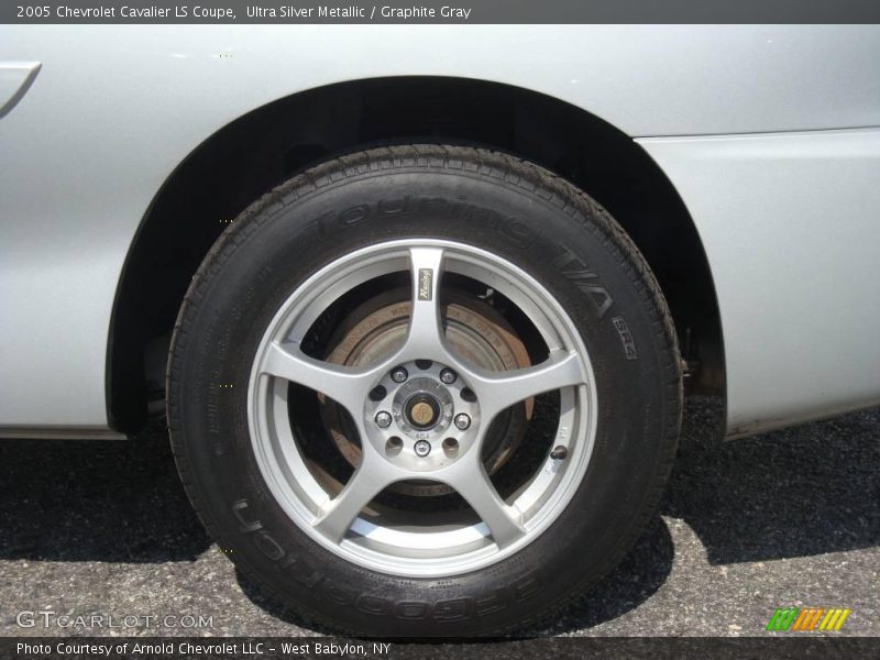 Ultra Silver Metallic / Graphite Gray 2005 Chevrolet Cavalier LS Coupe