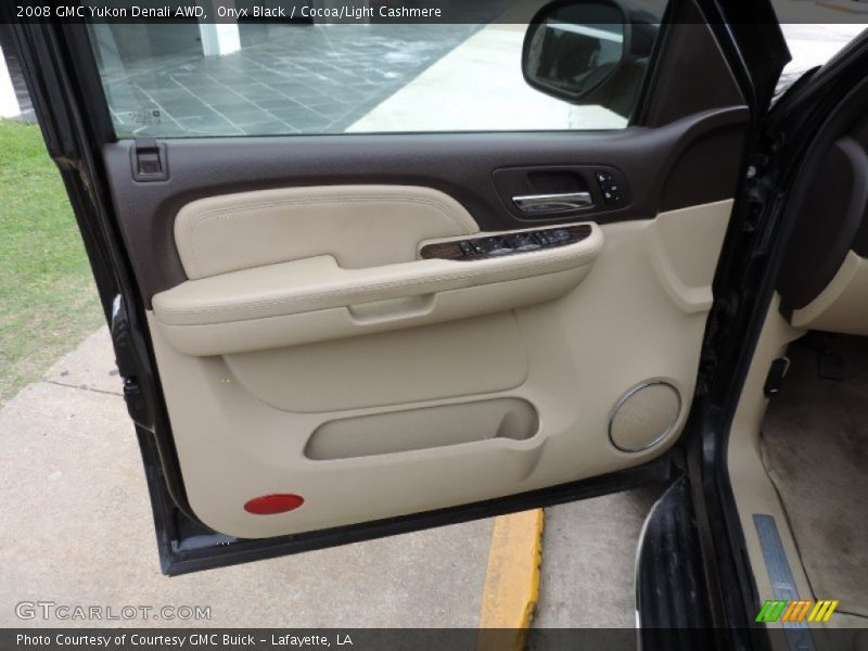 Onyx Black / Cocoa/Light Cashmere 2008 GMC Yukon Denali AWD