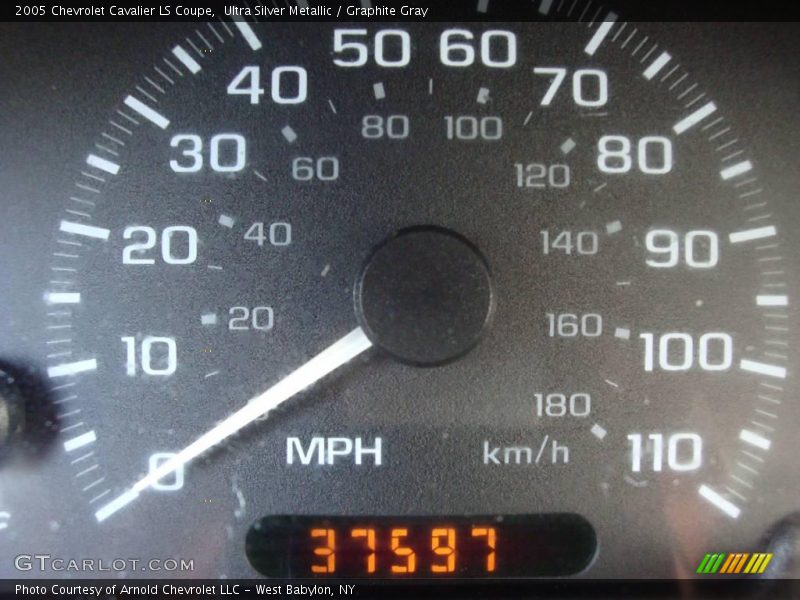 Ultra Silver Metallic / Graphite Gray 2005 Chevrolet Cavalier LS Coupe