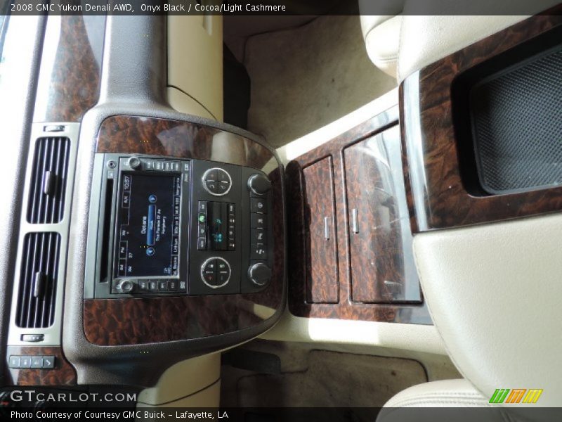 Onyx Black / Cocoa/Light Cashmere 2008 GMC Yukon Denali AWD