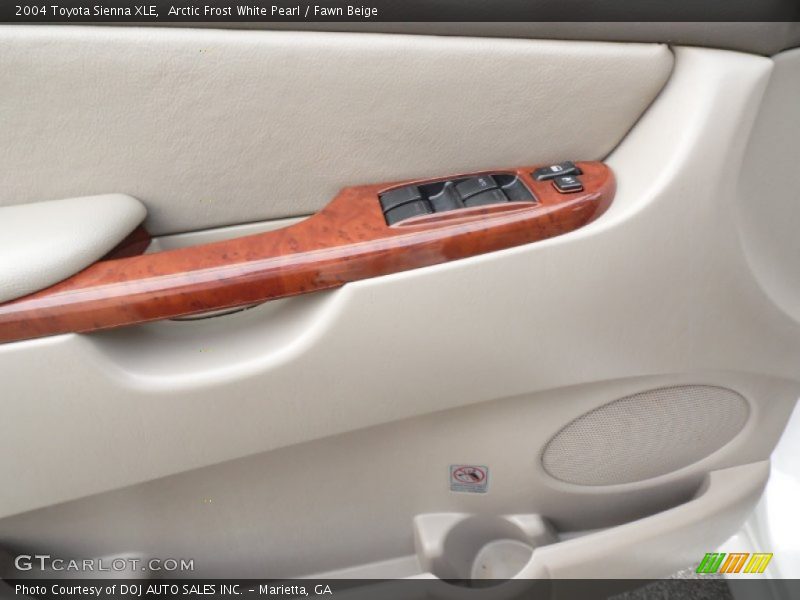 Arctic Frost White Pearl / Fawn Beige 2004 Toyota Sienna XLE