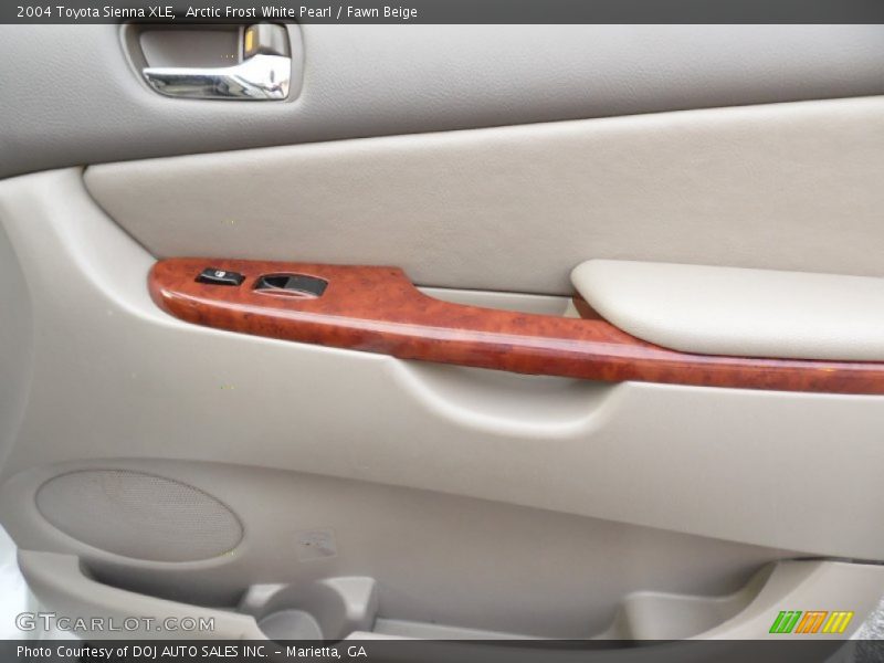Arctic Frost White Pearl / Fawn Beige 2004 Toyota Sienna XLE