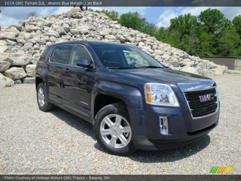 Front 3/4 View of 2014 Terrain SLE