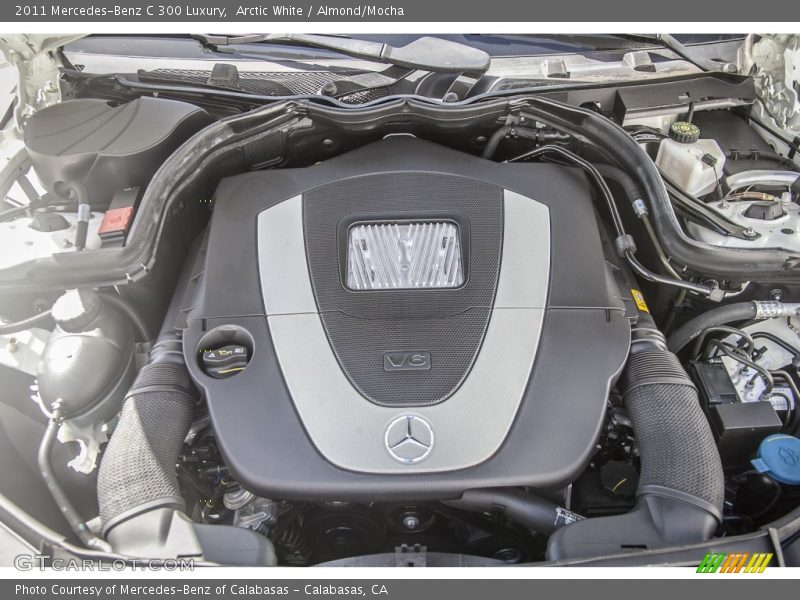 Arctic White / Almond/Mocha 2011 Mercedes-Benz C 300 Luxury