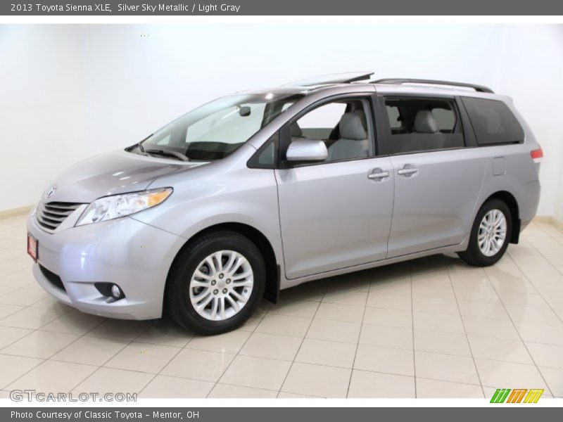 Silver Sky Metallic / Light Gray 2013 Toyota Sienna XLE