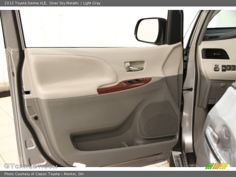 Silver Sky Metallic / Light Gray 2013 Toyota Sienna XLE