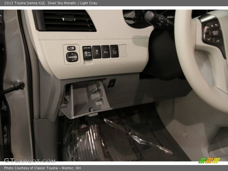 Silver Sky Metallic / Light Gray 2013 Toyota Sienna XLE