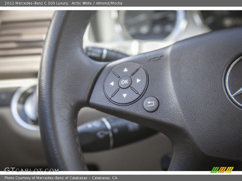 Arctic White / Almond/Mocha 2011 Mercedes-Benz C 300 Luxury