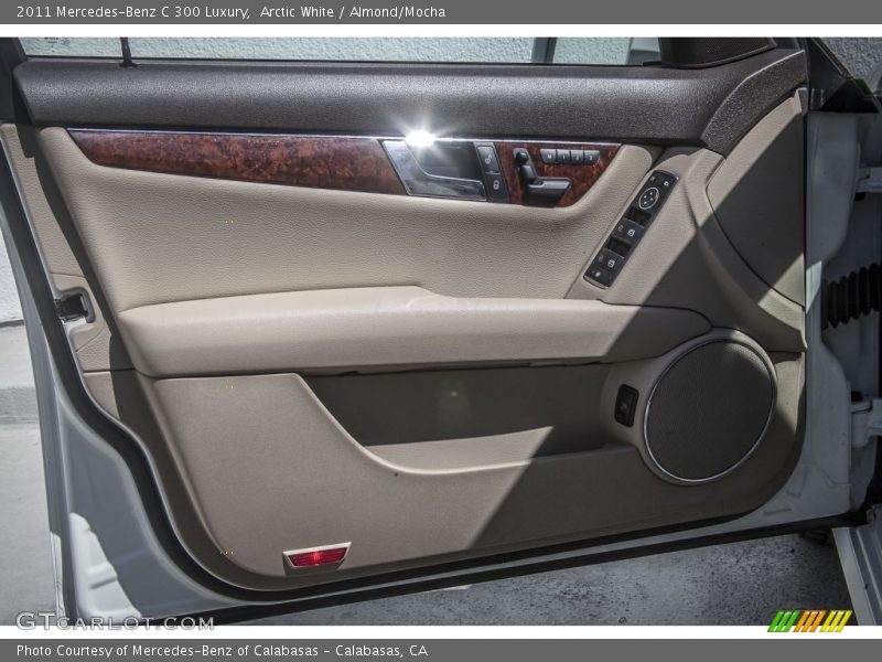 Arctic White / Almond/Mocha 2011 Mercedes-Benz C 300 Luxury