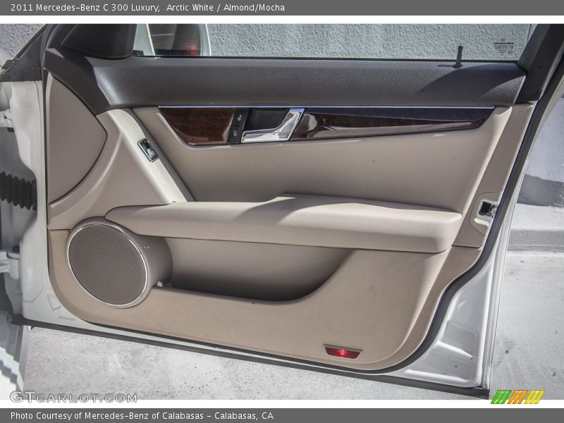 Arctic White / Almond/Mocha 2011 Mercedes-Benz C 300 Luxury