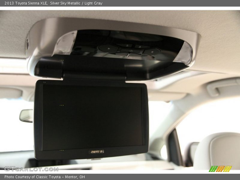 Silver Sky Metallic / Light Gray 2013 Toyota Sienna XLE
