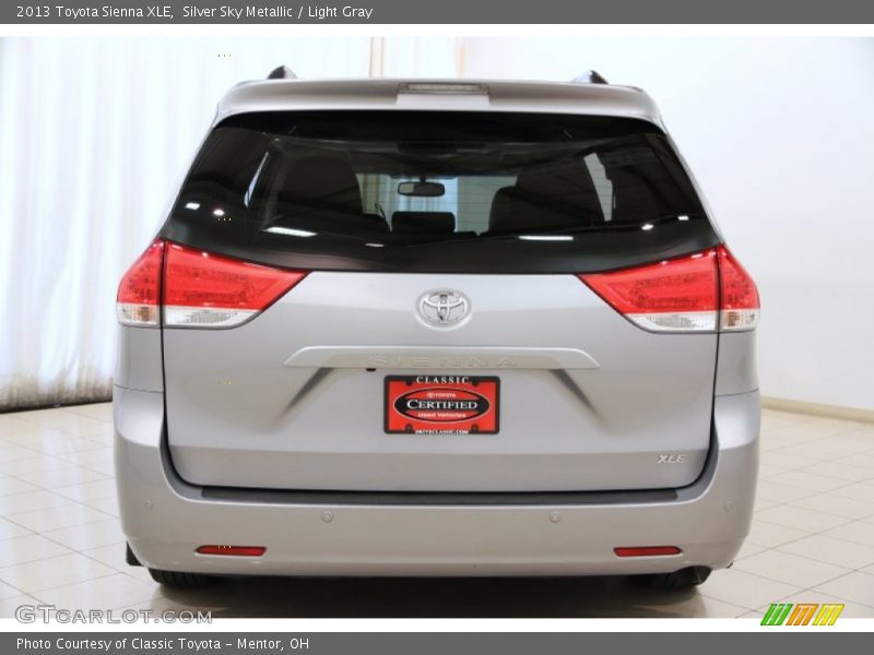 Silver Sky Metallic / Light Gray 2013 Toyota Sienna XLE