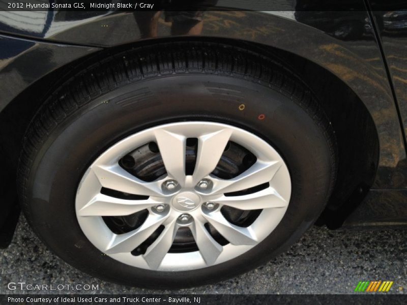 Midnight Black / Gray 2012 Hyundai Sonata GLS