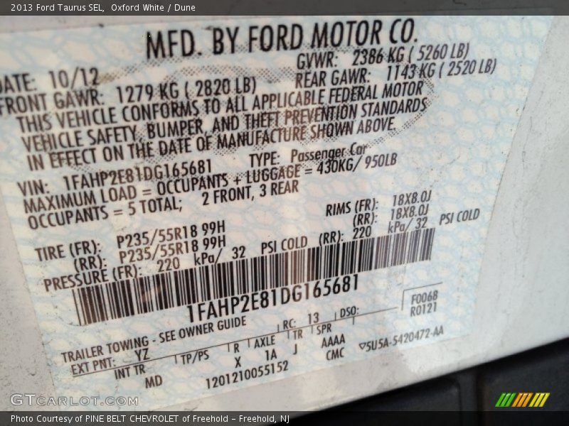 Oxford White / Dune 2013 Ford Taurus SEL