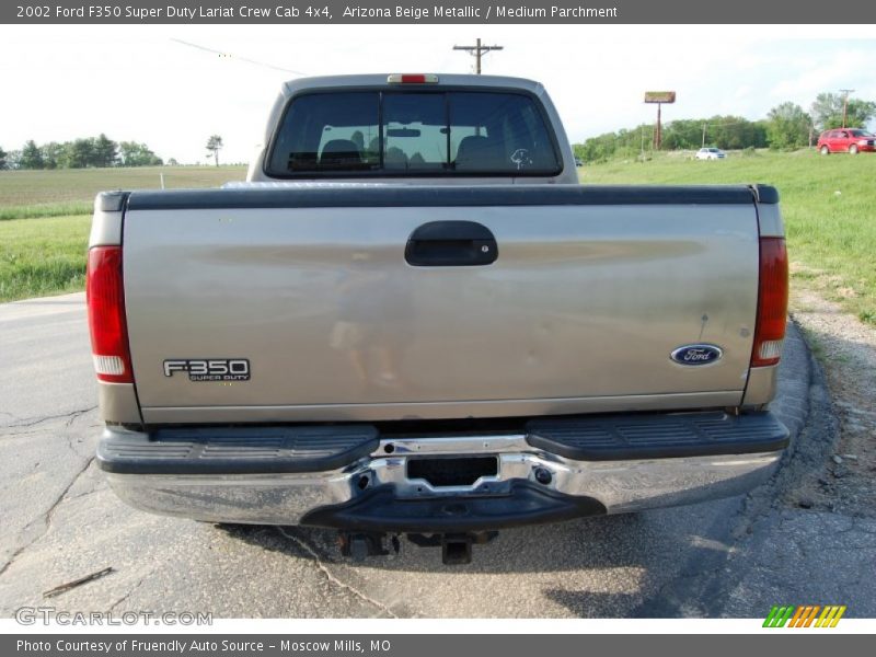 Arizona Beige Metallic / Medium Parchment 2002 Ford F350 Super Duty Lariat Crew Cab 4x4