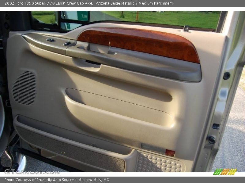 Arizona Beige Metallic / Medium Parchment 2002 Ford F350 Super Duty Lariat Crew Cab 4x4