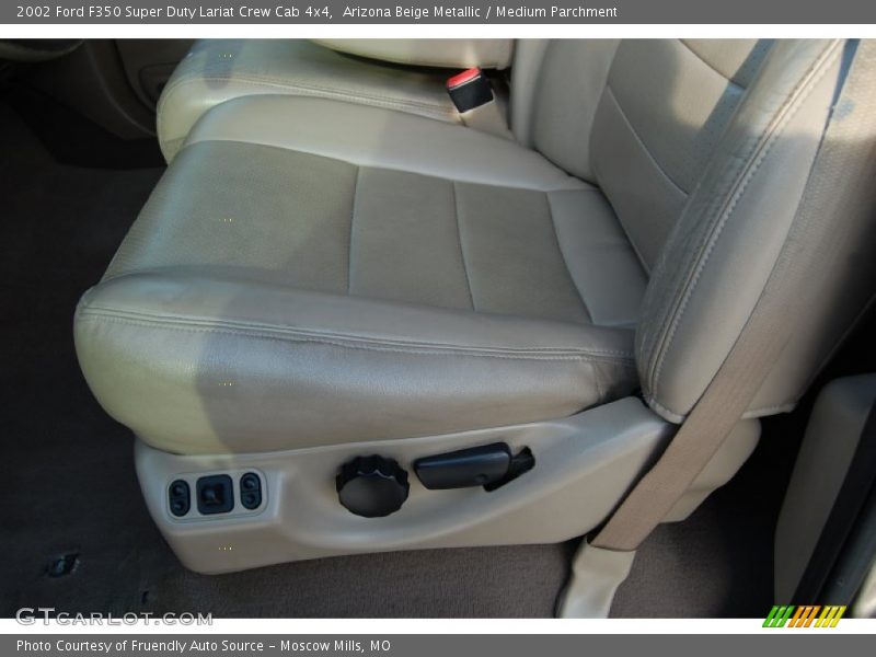 Arizona Beige Metallic / Medium Parchment 2002 Ford F350 Super Duty Lariat Crew Cab 4x4