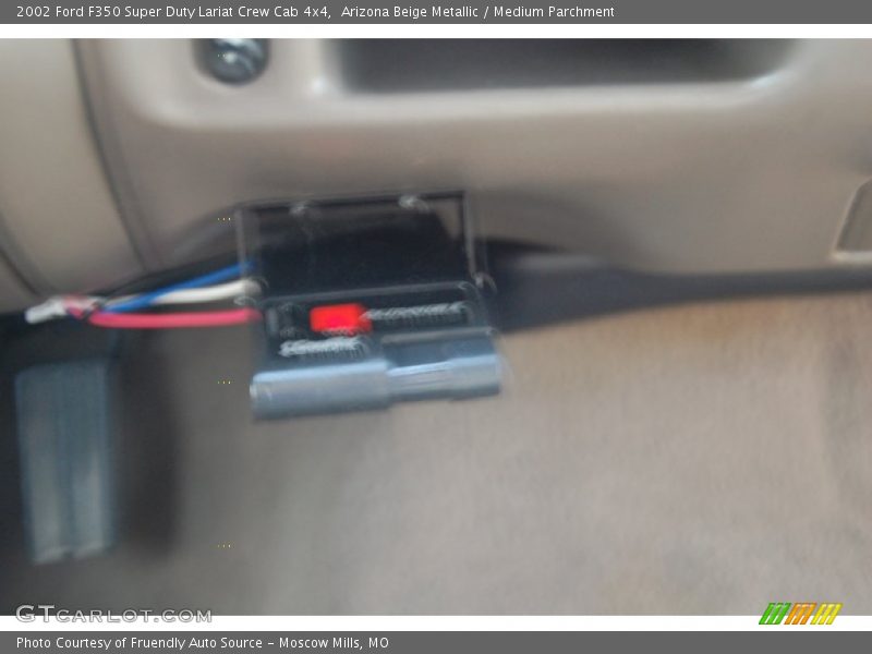 Arizona Beige Metallic / Medium Parchment 2002 Ford F350 Super Duty Lariat Crew Cab 4x4
