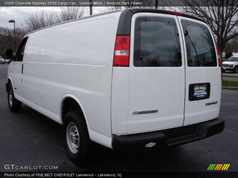 Summit White / Medium Dark Pewter 2005 Chevrolet Express 3500 Cargo Van