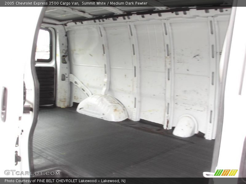 Summit White / Medium Dark Pewter 2005 Chevrolet Express 3500 Cargo Van