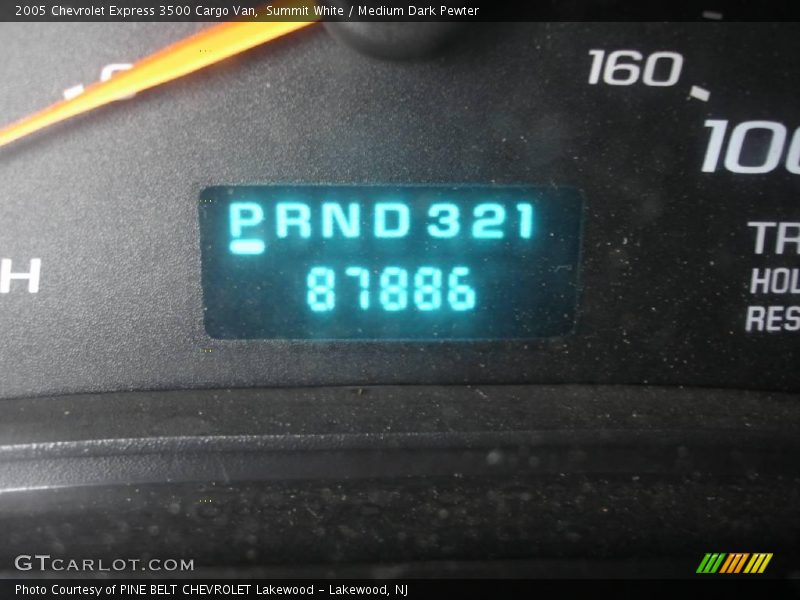 Summit White / Medium Dark Pewter 2005 Chevrolet Express 3500 Cargo Van