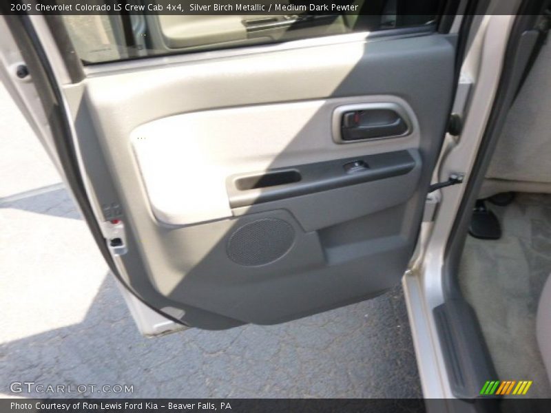 Silver Birch Metallic / Medium Dark Pewter 2005 Chevrolet Colorado LS Crew Cab 4x4