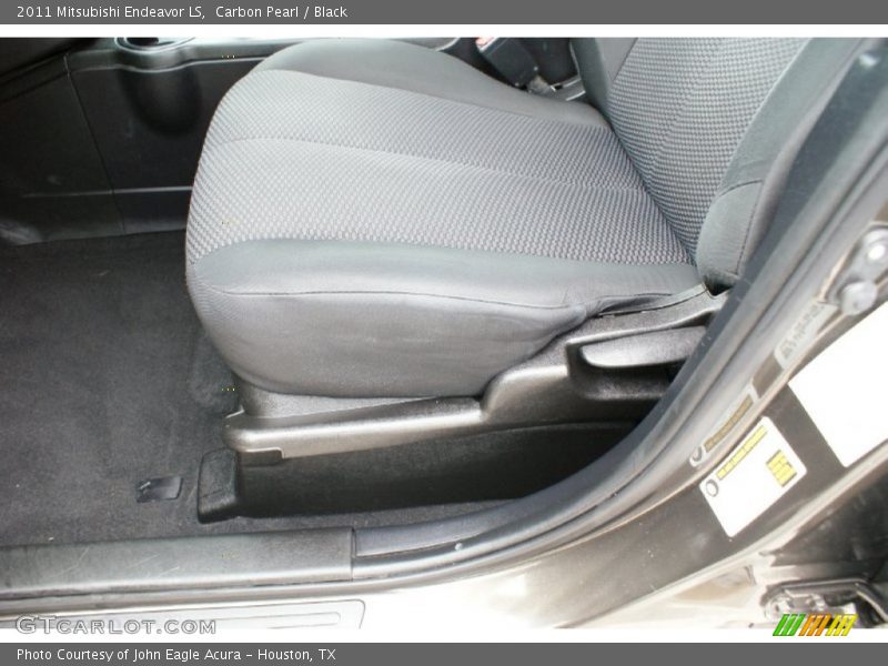 Carbon Pearl / Black 2011 Mitsubishi Endeavor LS
