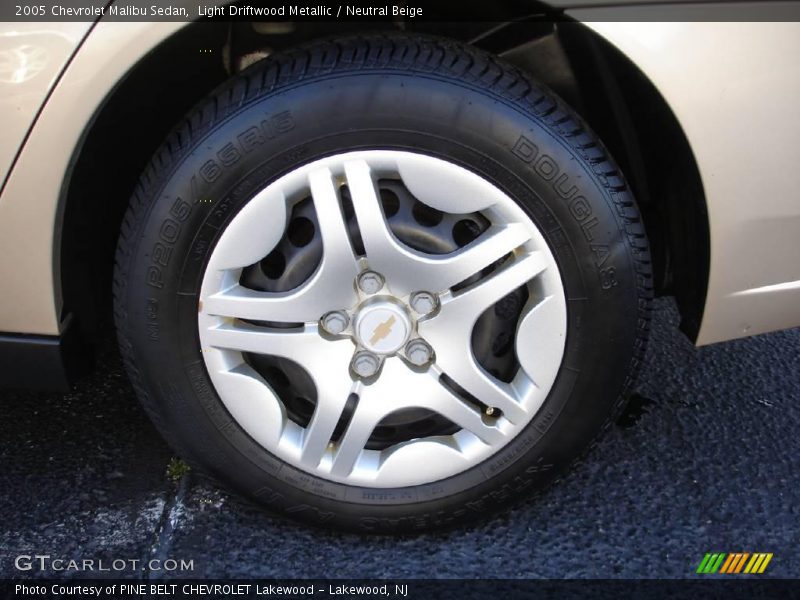 Light Driftwood Metallic / Neutral Beige 2005 Chevrolet Malibu Sedan