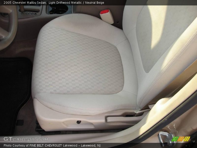 Light Driftwood Metallic / Neutral Beige 2005 Chevrolet Malibu Sedan