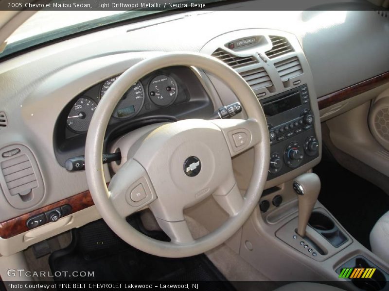 Light Driftwood Metallic / Neutral Beige 2005 Chevrolet Malibu Sedan