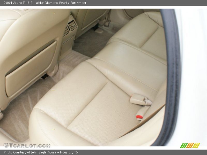White Diamond Pearl / Parchment 2004 Acura TL 3.2