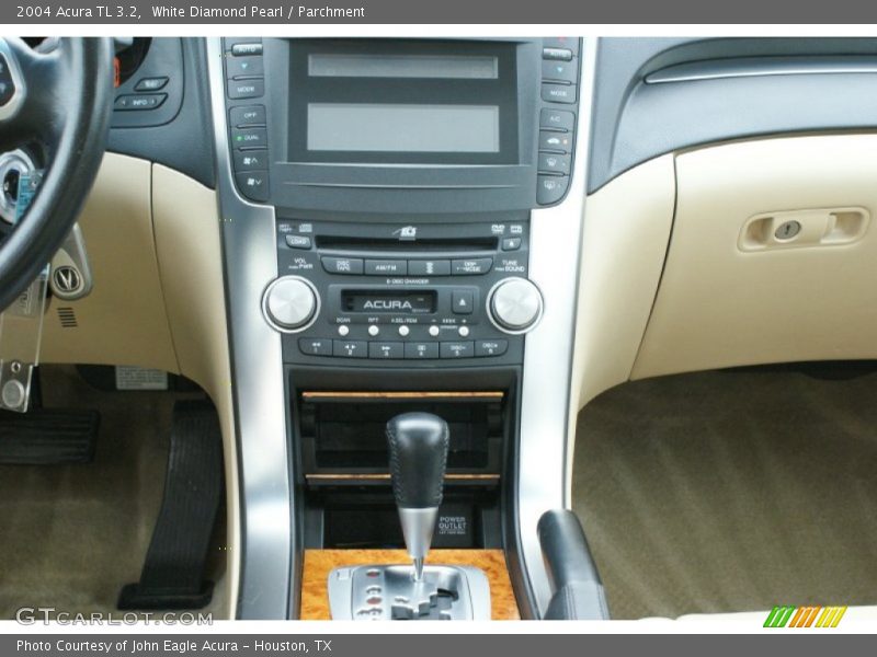 White Diamond Pearl / Parchment 2004 Acura TL 3.2