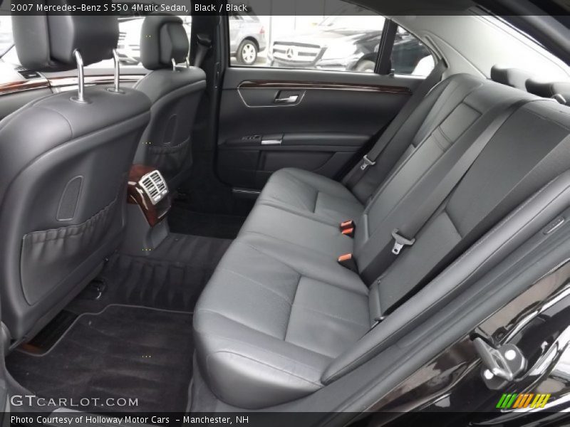 Black / Black 2007 Mercedes-Benz S 550 4Matic Sedan