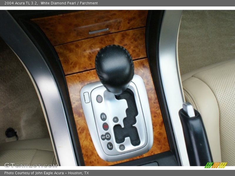 White Diamond Pearl / Parchment 2004 Acura TL 3.2