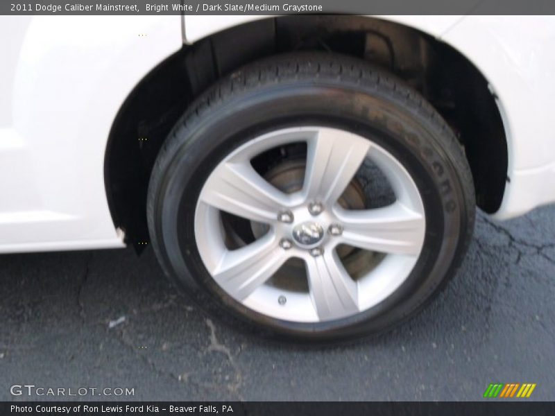 Bright White / Dark Slate/Medium Graystone 2011 Dodge Caliber Mainstreet