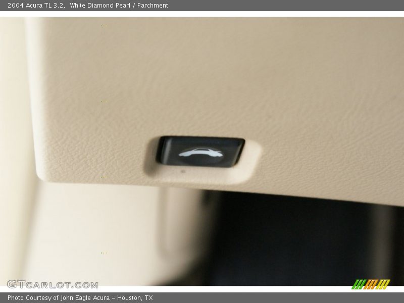 White Diamond Pearl / Parchment 2004 Acura TL 3.2