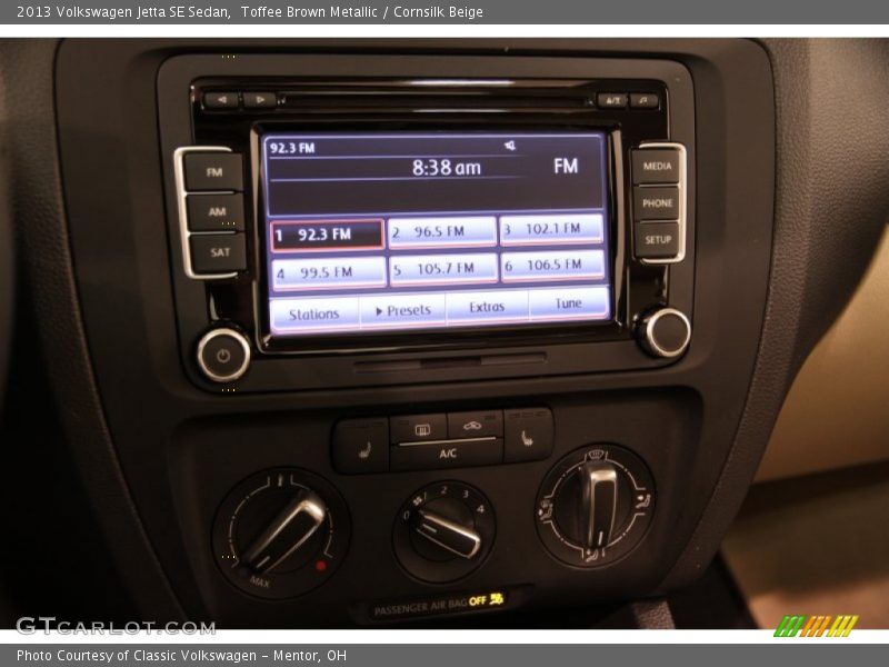 Toffee Brown Metallic / Cornsilk Beige 2013 Volkswagen Jetta SE Sedan