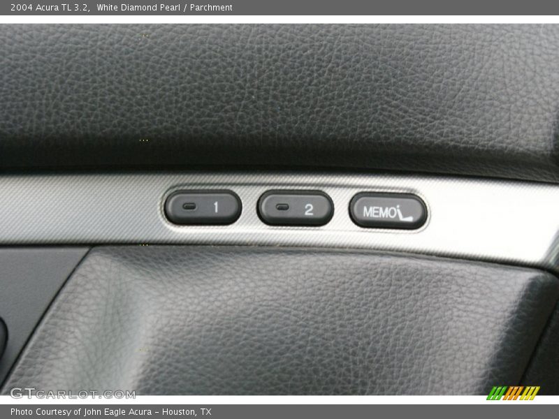 White Diamond Pearl / Parchment 2004 Acura TL 3.2