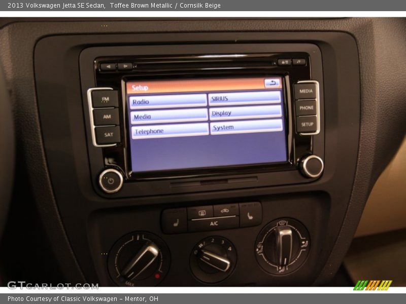 Controls of 2013 Jetta SE Sedan