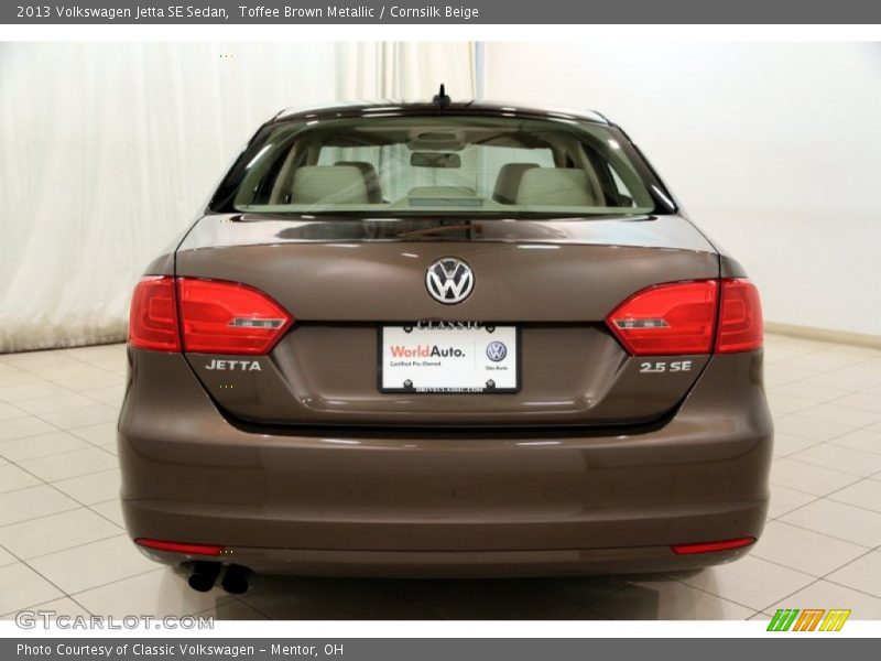 Toffee Brown Metallic / Cornsilk Beige 2013 Volkswagen Jetta SE Sedan