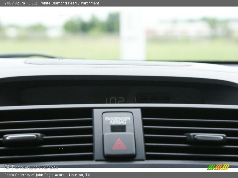 White Diamond Pearl / Parchment 2007 Acura TL 3.2