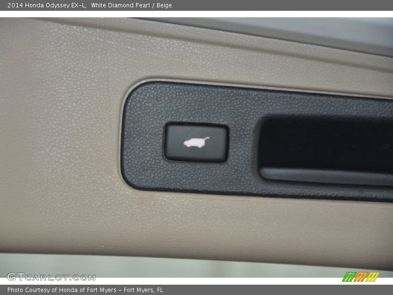 White Diamond Pearl / Beige 2014 Honda Odyssey EX-L